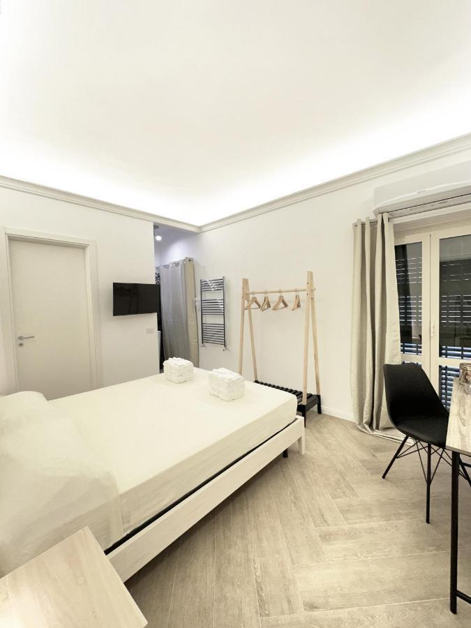 Vicki Vomero Rooms - Napoli Zewnętrze zdjęcie