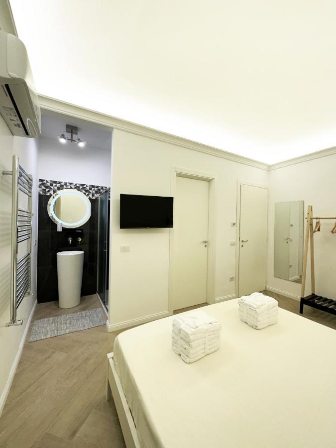 Vicki Vomero Rooms - Napoli Zewnętrze zdjęcie