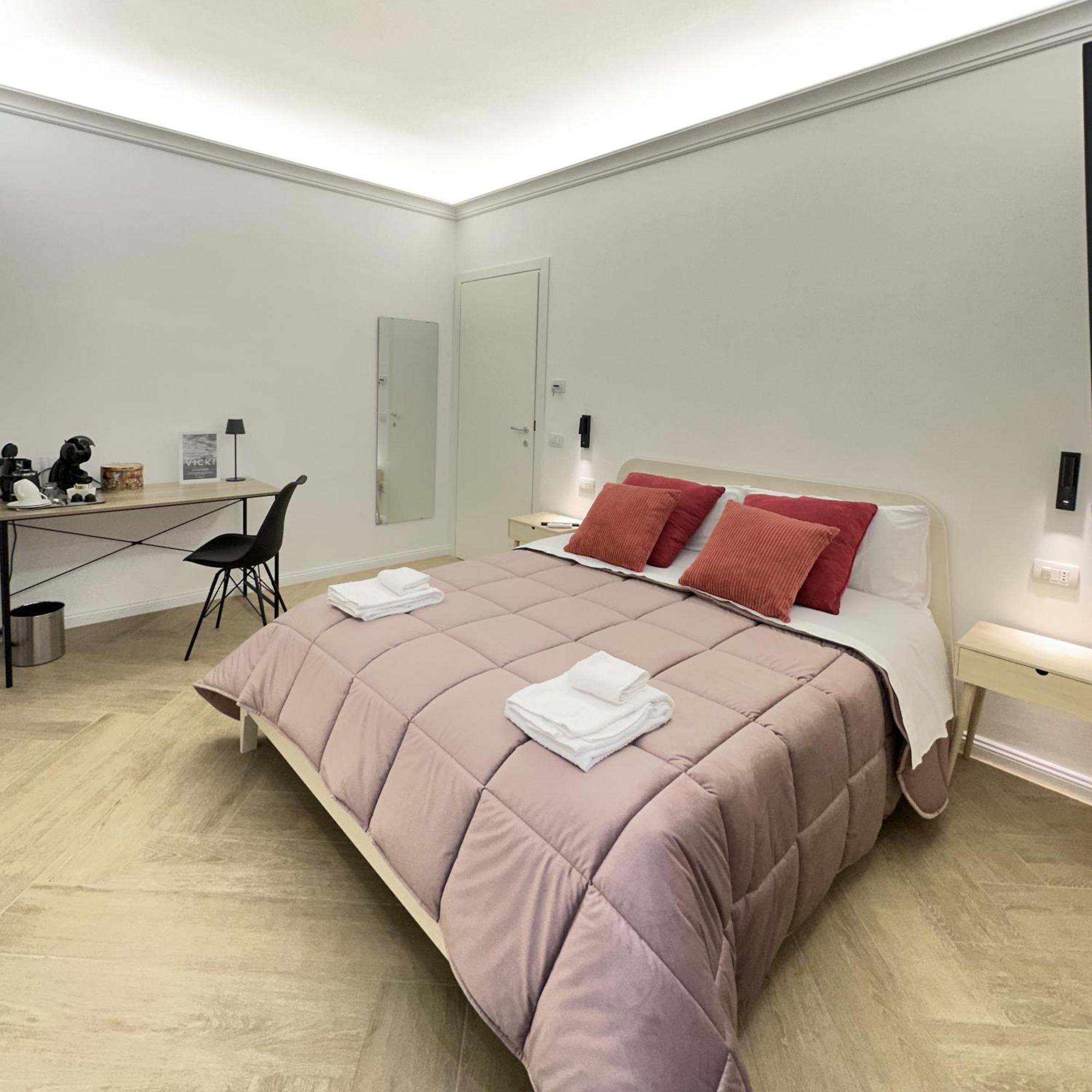 Vicki Vomero Rooms - Napoli Zewnętrze zdjęcie